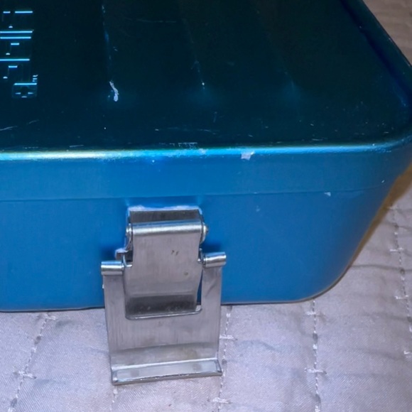 SIGG Light Weight Aluminum Food Container / Lunch Box - Picture 16 of 16